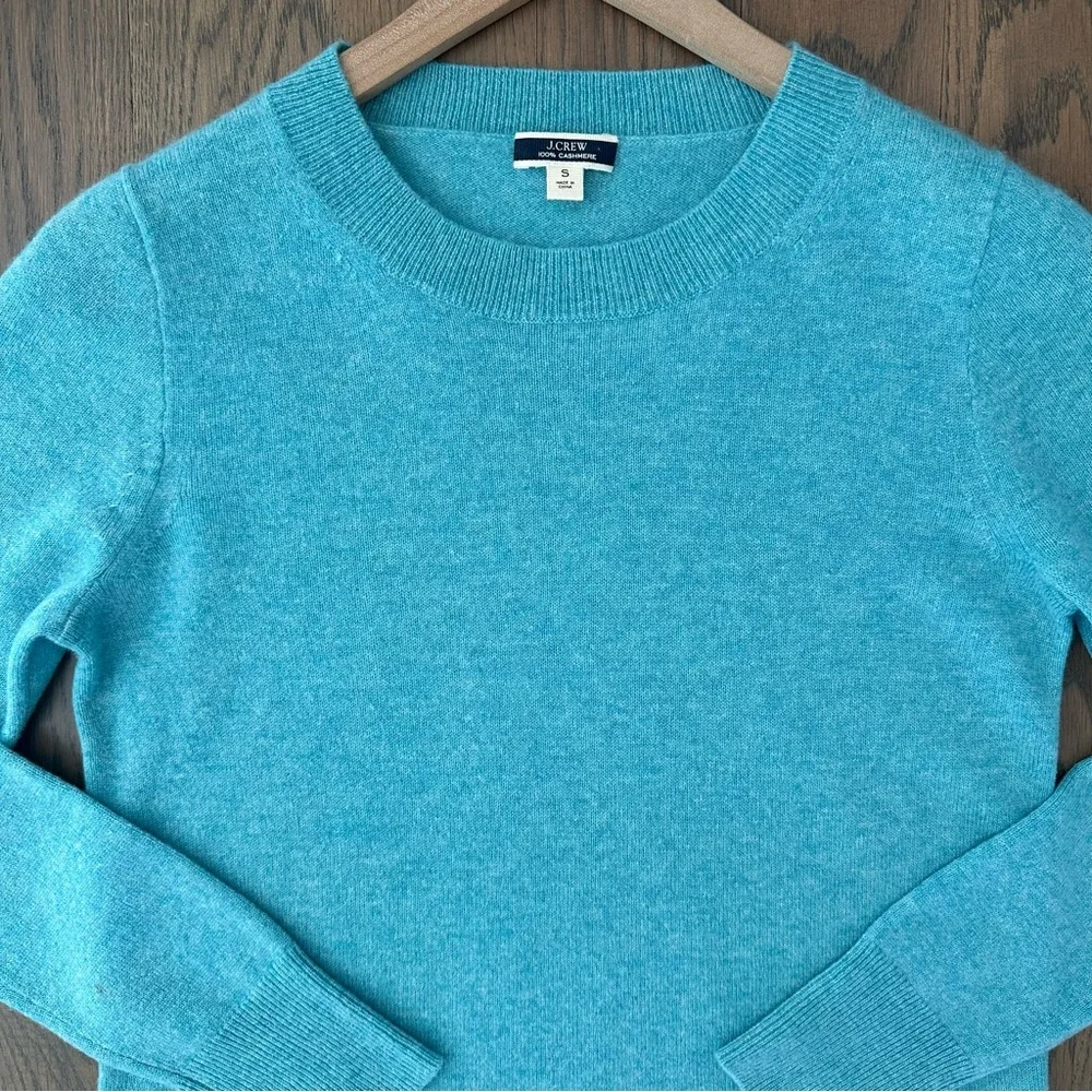 J. Crew Everyday Cashmere Crew Neck Pullover Sweater in Aqua Blue Small